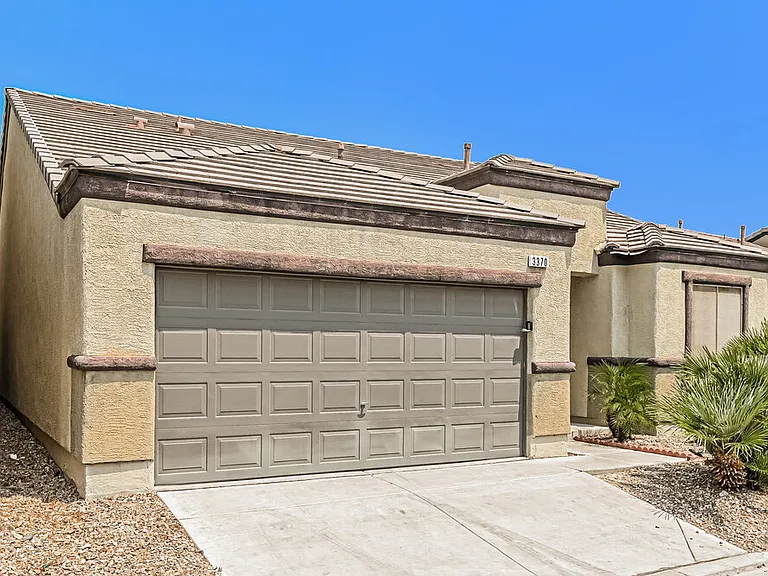 3370 Wasatch Cedars St — Photo 3
