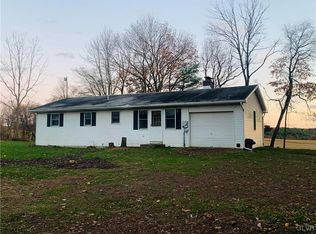 1490 Pine Ln, Palmerton, PA 18071