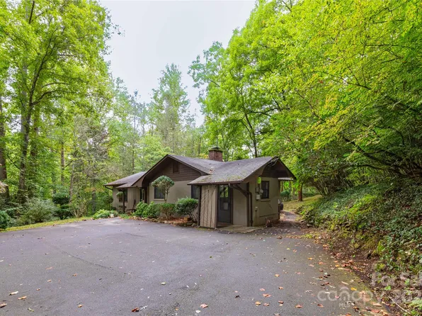 553 Wake Robin Dr, Cullowhee, NC 28723