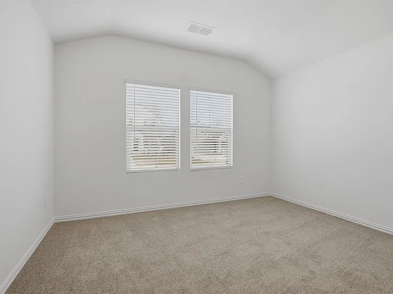 2222 Rannoch St — Photo 6