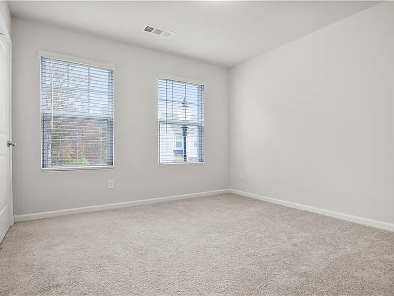 239 Turner Ln — Photo 21