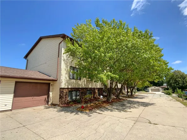 1401 W 16th St S Unit 5, Newton, IA 50208