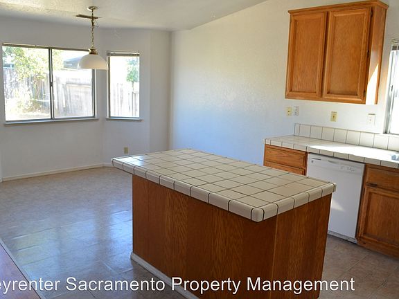4th image of 8205 Winkler Way