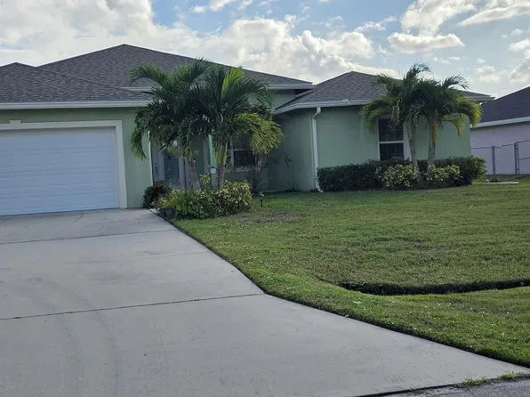 5838 NW Gillespie Ave, Port Saint Lucie, FL 34986