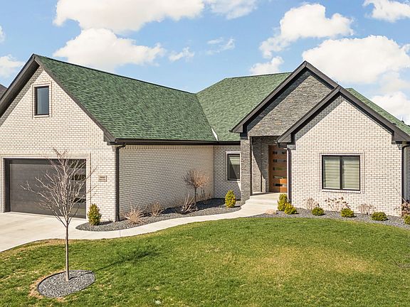 2nd image of 5680 Skylark Dr
