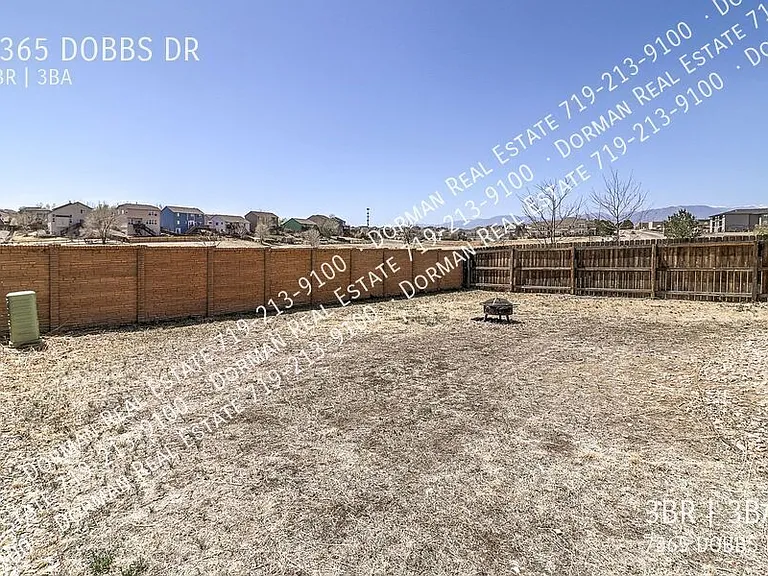7365 Dobbs Dr — Photo 43