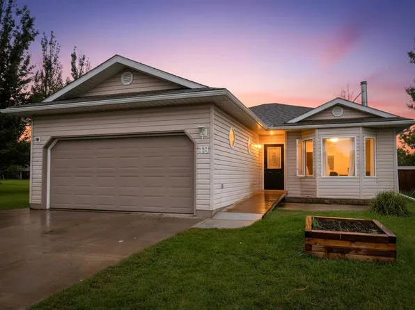 49 S Cambridge Way, Carbon, AB T0M 0L0