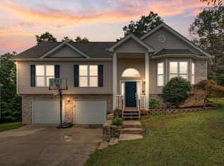 7045 British Rd, Ooltewah, TN 37363