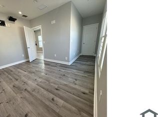 2412 W 48th St, Los Angeles, CA 90043