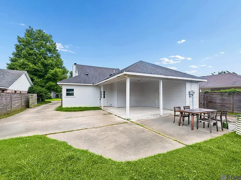 777 Hadley Dr — Photo 11