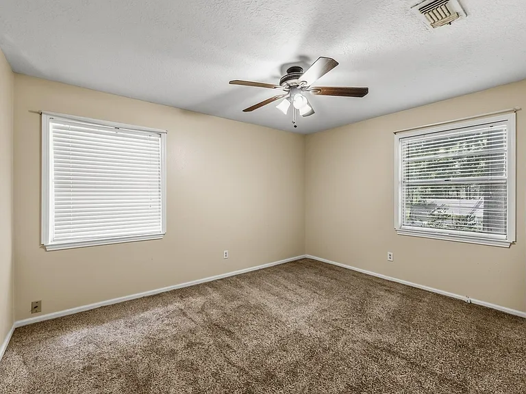 401 Woodmont Dr — Photo 26