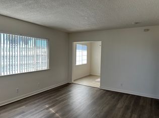 2042 Cherry Ave APT C, Signal Hill, CA 90755