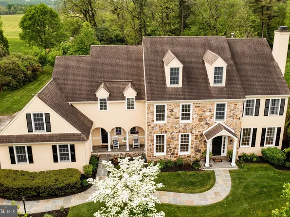 12 Maentel Dr, West Chester, PA 19382