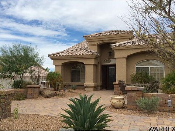 3rd image of 2297 Dawn Dr