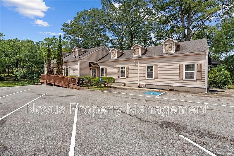 214 Maple St
