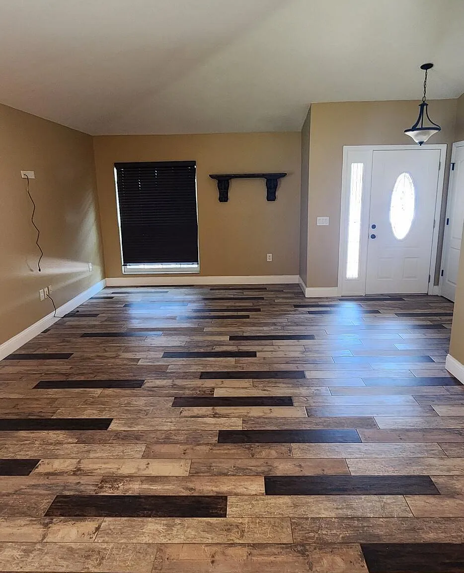 4 bed, 2.0 bath, 1995 sqft, $3,000 — Photo 3