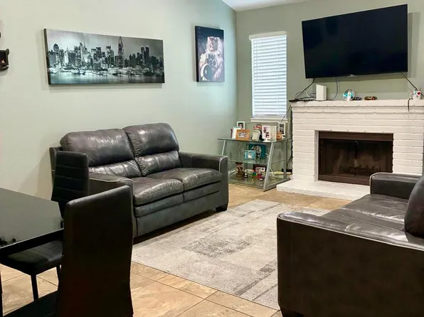 445 Almond Dr APT 50, Lodi, CA 95240