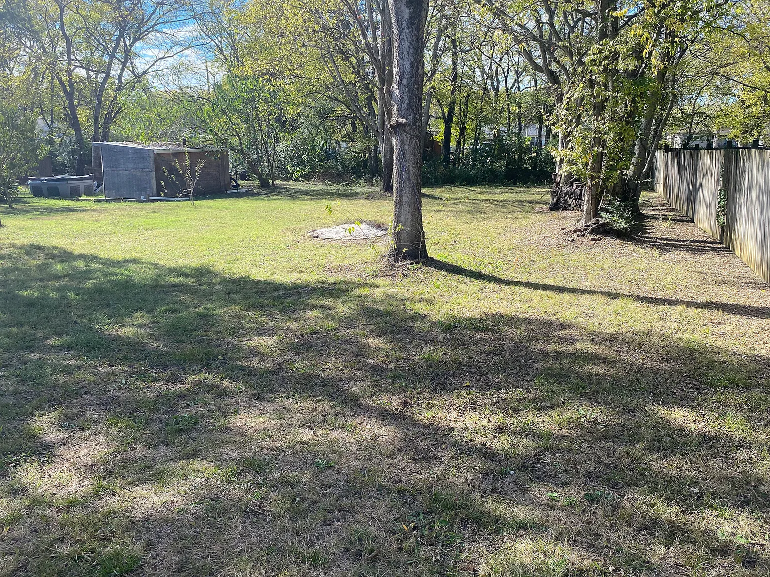 3 bed, 1100 sqft, $1,550 — Photo 2