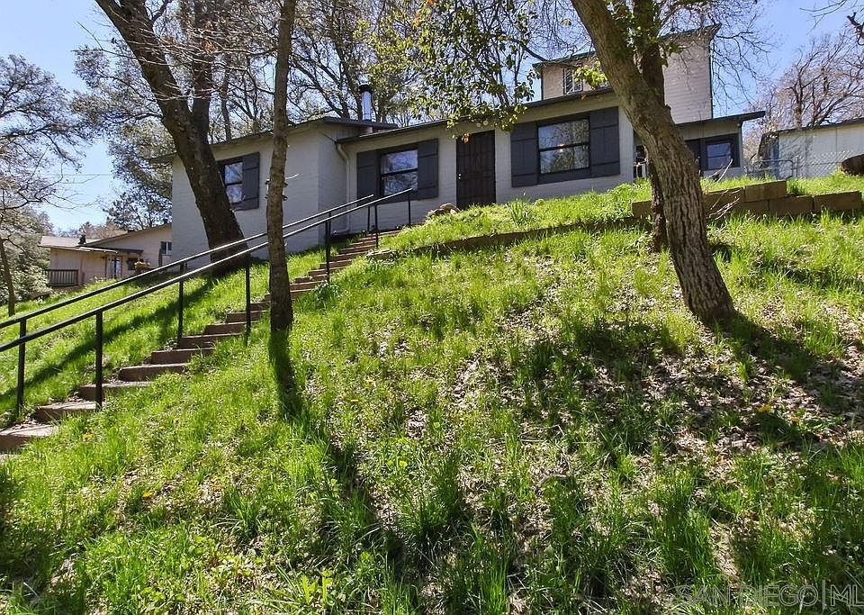 1st image of 1329 Canyon Dr