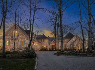 72 Rock Rd E, Green Brook, NJ 08812