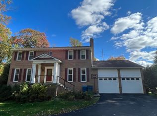 1355 Snow Meadow Ln, Mc Lean, VA 22102