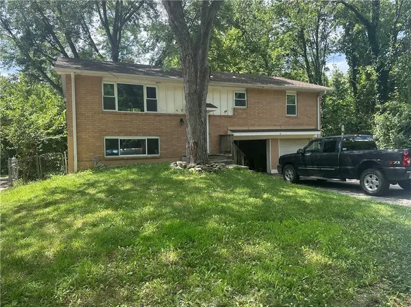 6534 NW Hamer Dr, Kansas City, MO 64118