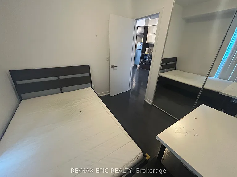 770 Bay St #702 — Photo 11