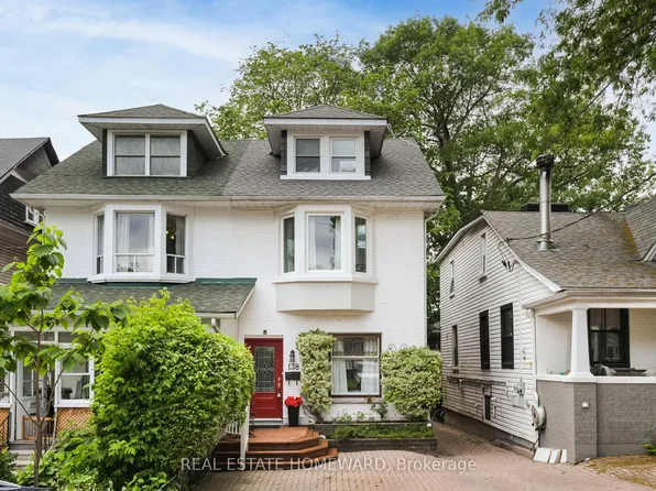 138 Lee Ave, Toronto, ON M4E 2P3