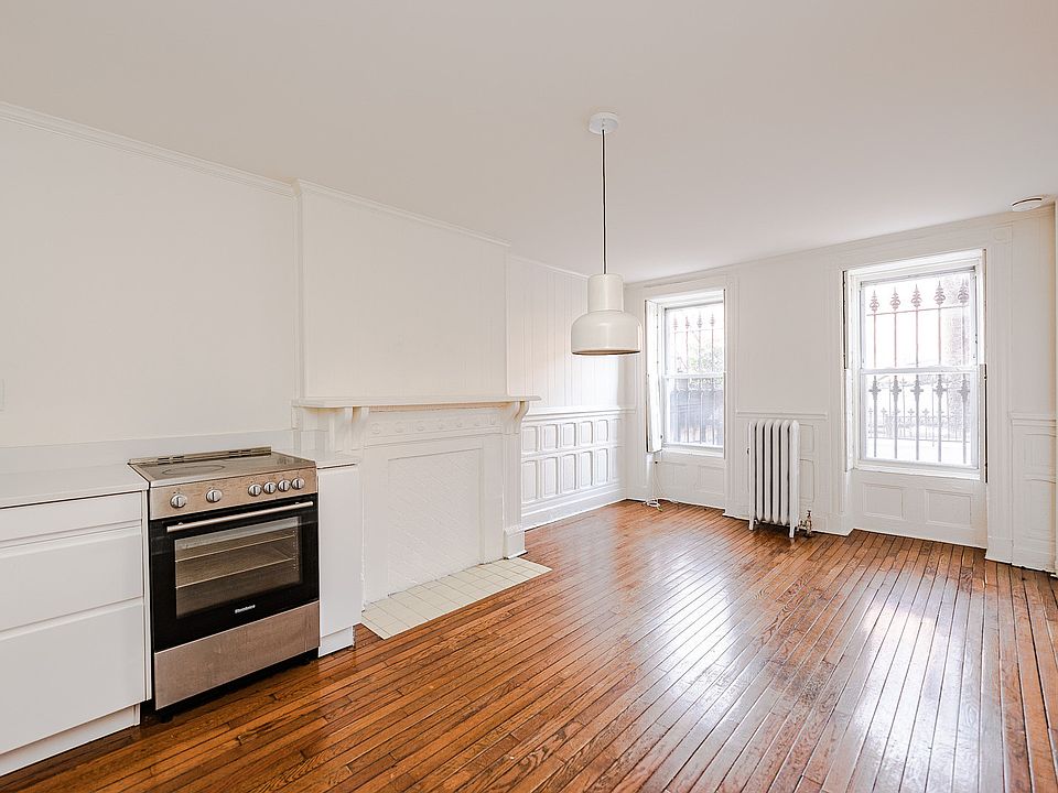 1st image of 254 Vernon Ave #1