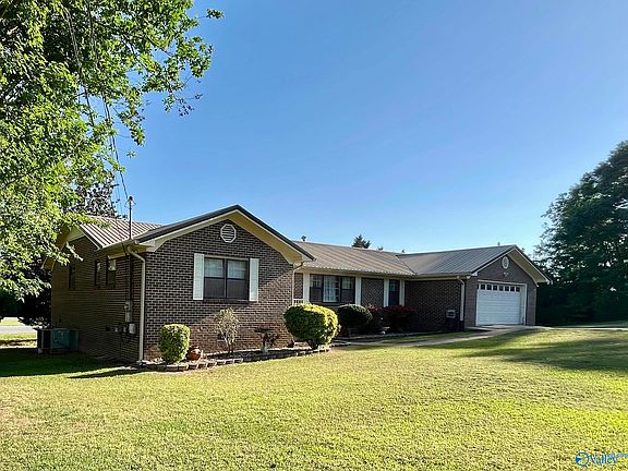2nd image of 4691 Cornelia Dr