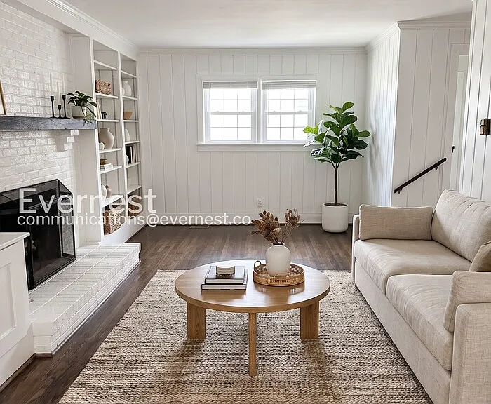 709 Mary Ball St — Photo 2
