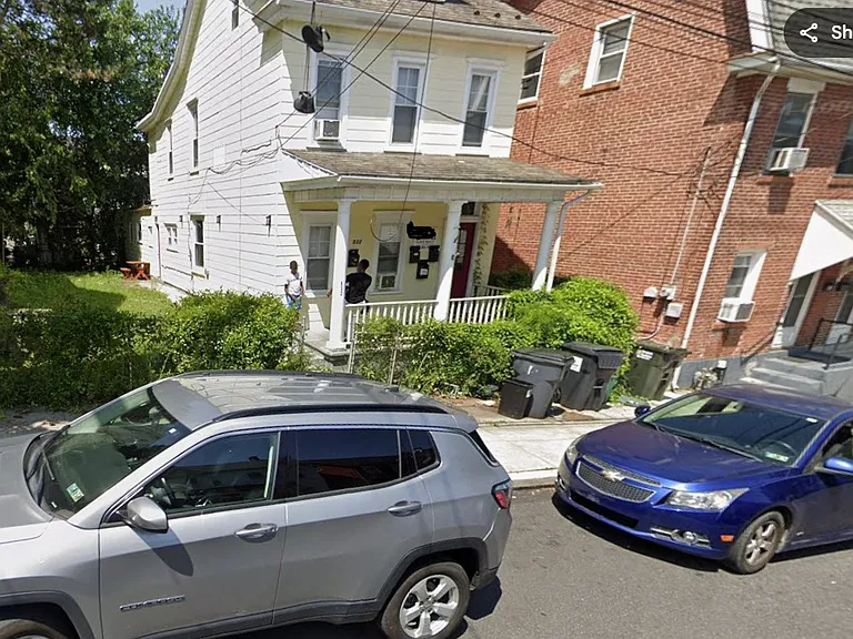 532 Carlton Ave #1 — Photo 1