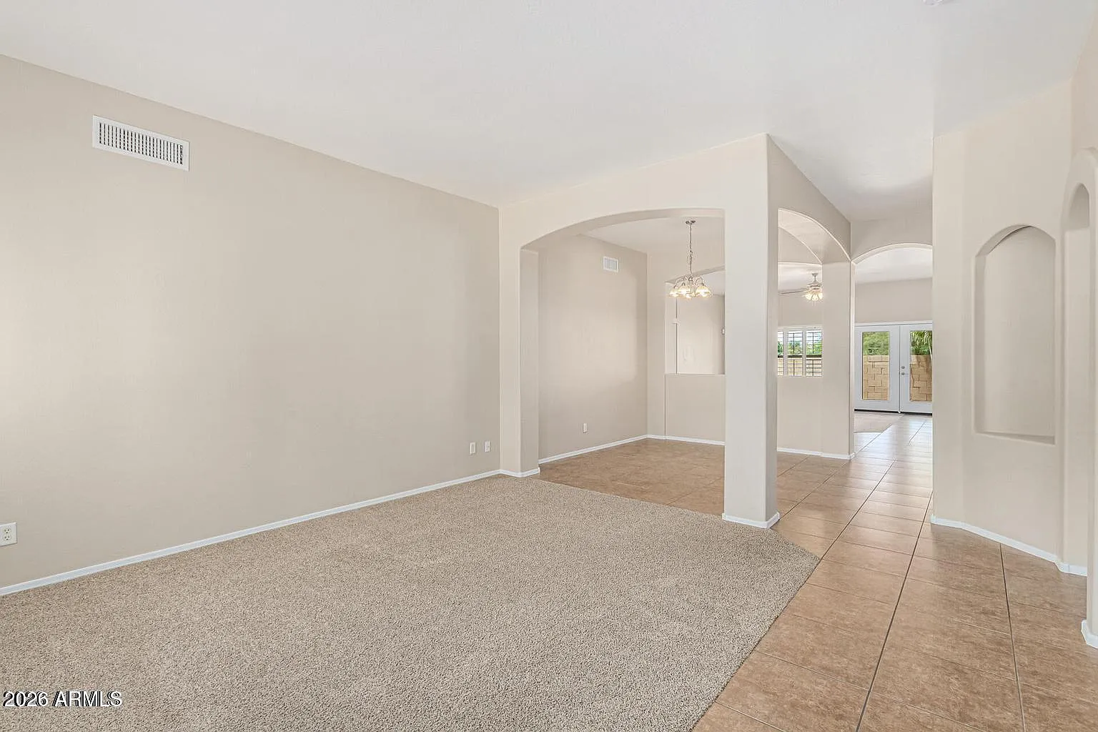 3 bed, 2.0 bath, 1901 sqft, $2,450 — Photo 4