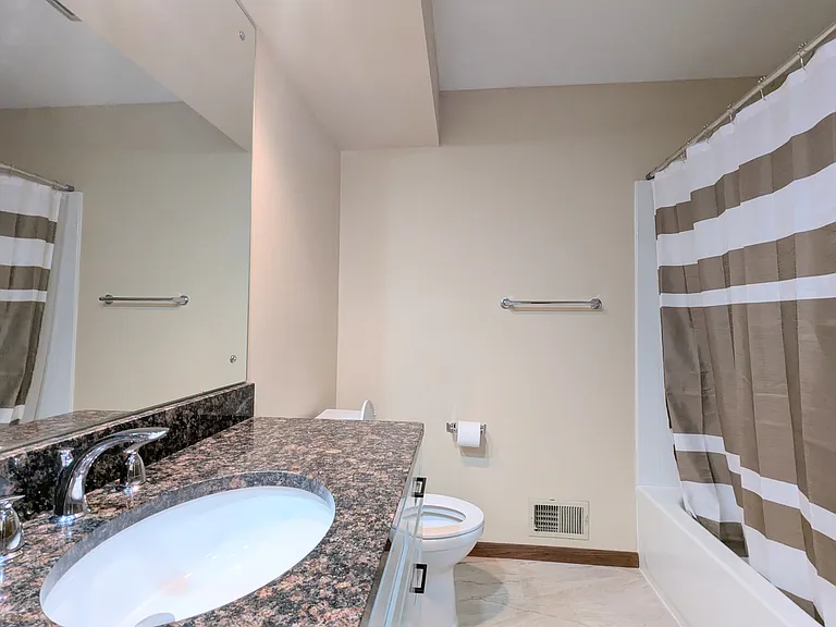 6065 Oakwood Rd — Photo 13
