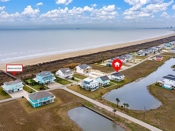 4th image of 3833 Biscayne Beach Rd