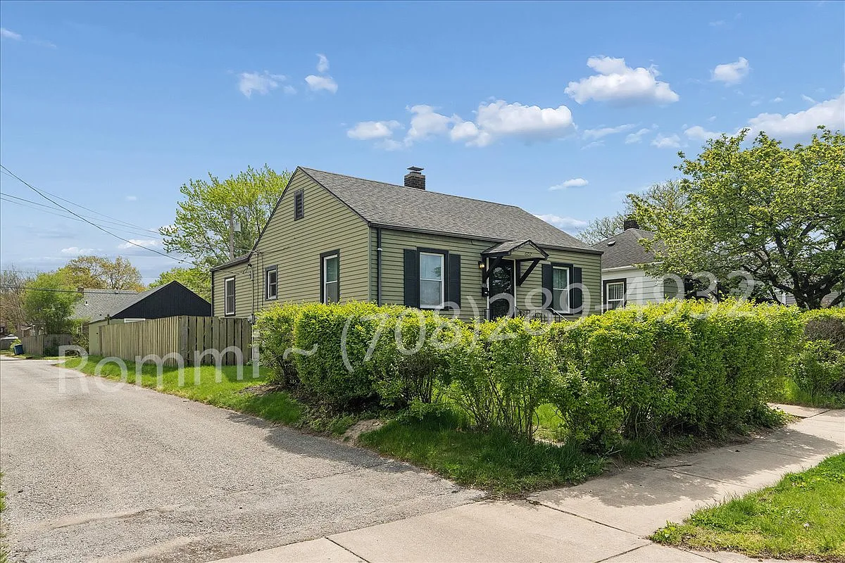 Building Photo - 6717 Huron Ave