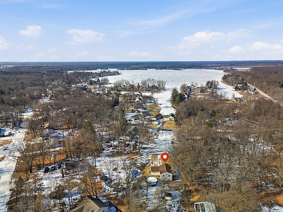 3rd image of 17091 Winona Ct