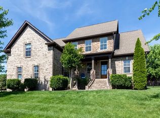1363 Round Hill Ln, Spring Hill, TN 37174