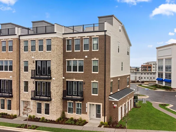 42724 Darala Dr, Ashburn, VA 20147