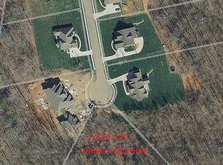 402 Clear Canyon Dr, Hixson, TN 37343