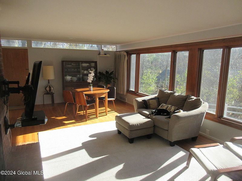 2nd image of 222 Juniper Drive