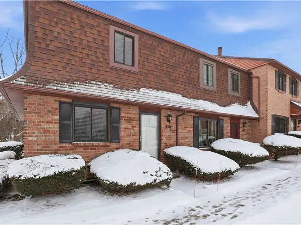 456 Surrey Hill Way, Rochester, NY 14623