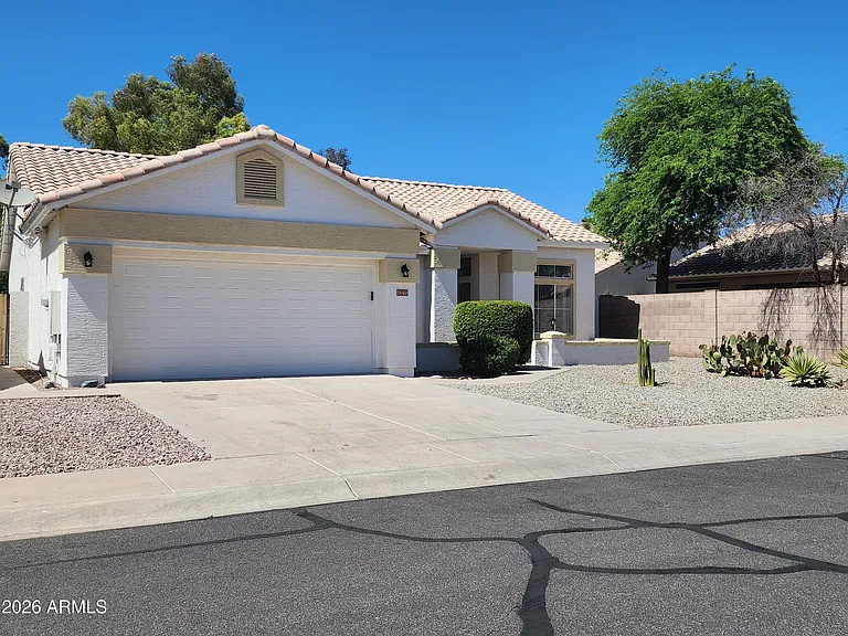 1540 E San Remo Ave — Photo 4