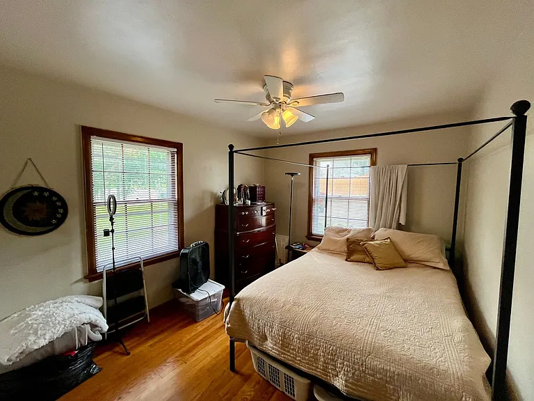 4286 N Wilson Dr — Photo 8