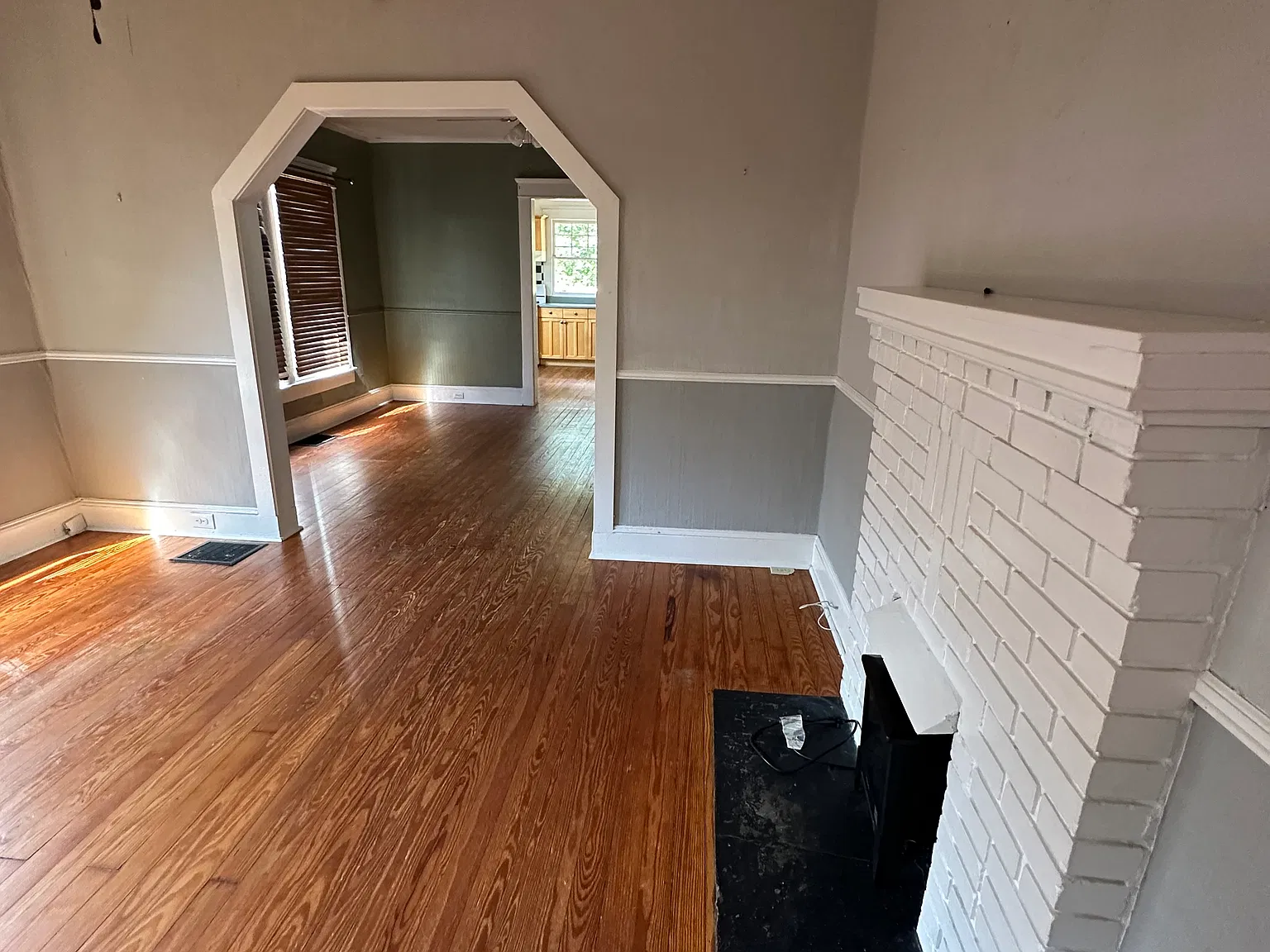 2 bed, 1064 sqft, $2,200 — Photo 3
