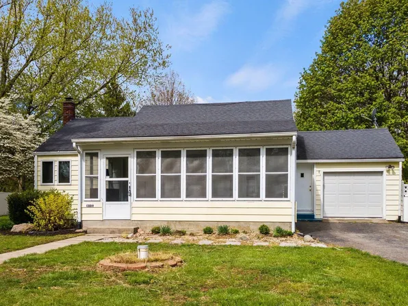 13019 Elsworth St, Leo, IN 46765