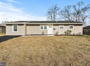 22 Butternut Rd, Levittown, PA 19057