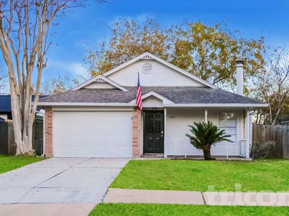 14202 Clear Forest Dr, Sugar Land, TX 77498