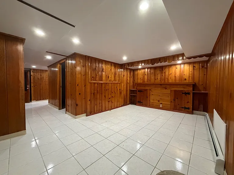 805 Harvard Pl — Photo 7