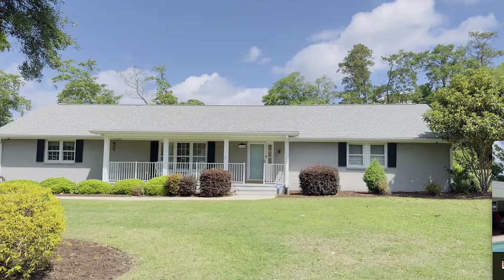 3 bed, 2.5 bath, 2450 sqft, $4,200 — Photo 3